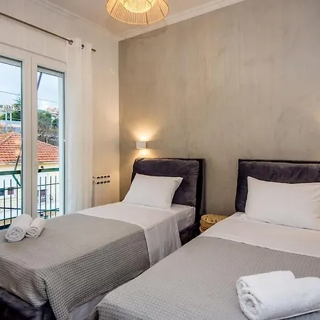 Kurti ארגוסטולי